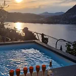 펜션 Como, Jacuzzi And Private Pool *