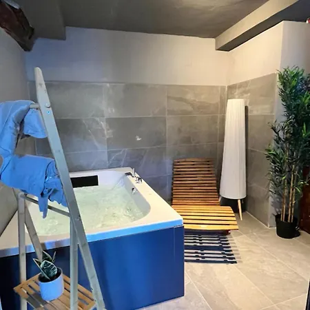 Como, Jacuzzi And Private Pool * בלביו