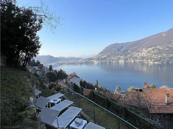 Σπίτι διακοπών Como, Jacuzzi And Private Pool