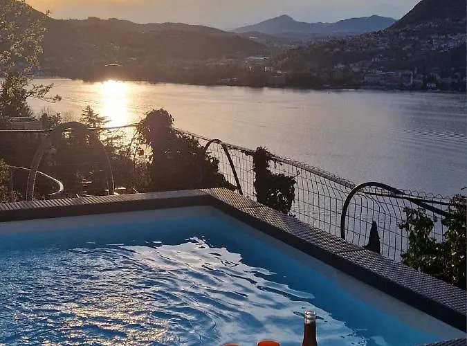 펜션 Como, Jacuzzi And Private Pool *