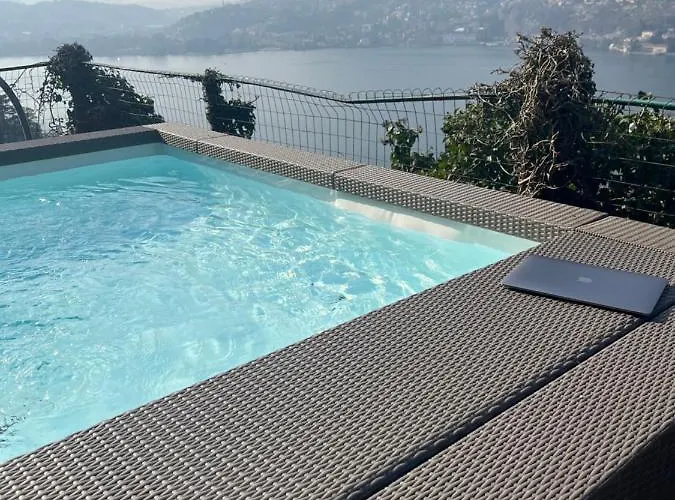 펜션 Como, Jacuzzi And Private Pool *