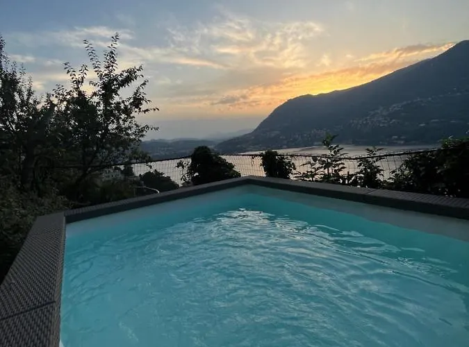 펜션 Como, Jacuzzi And Private Pool